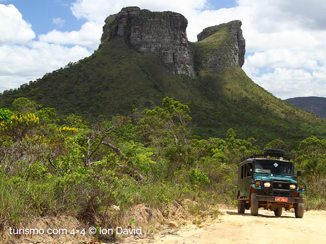 Turismo fora-de-estrada com 4X4