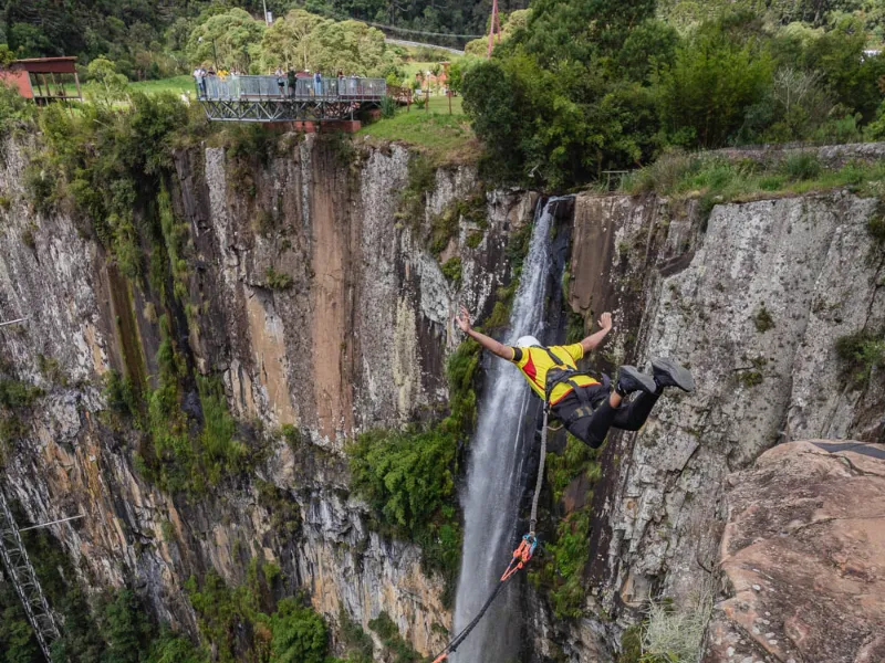 natural-extremo-salto-pendulo1